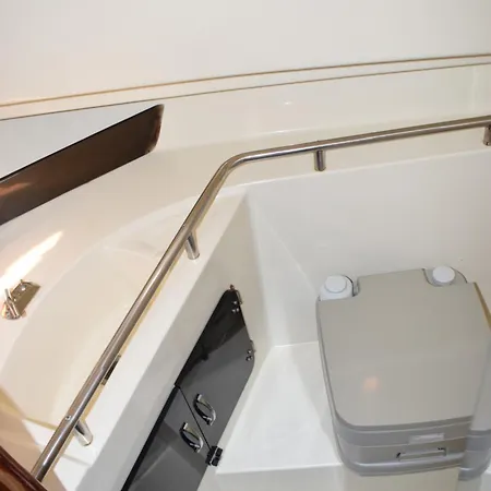 Stamas Yacht * Βάρνα