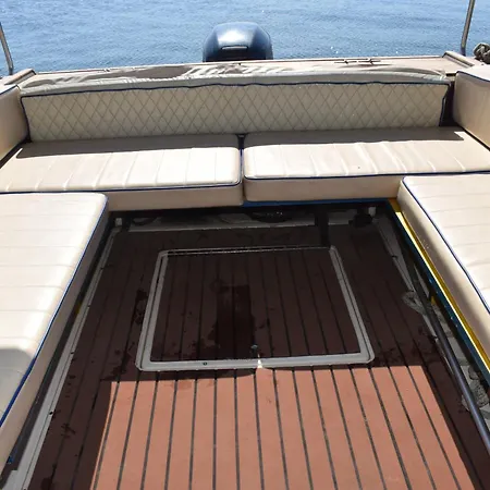 Πλωτό κατάλυμα Stamas Yacht *